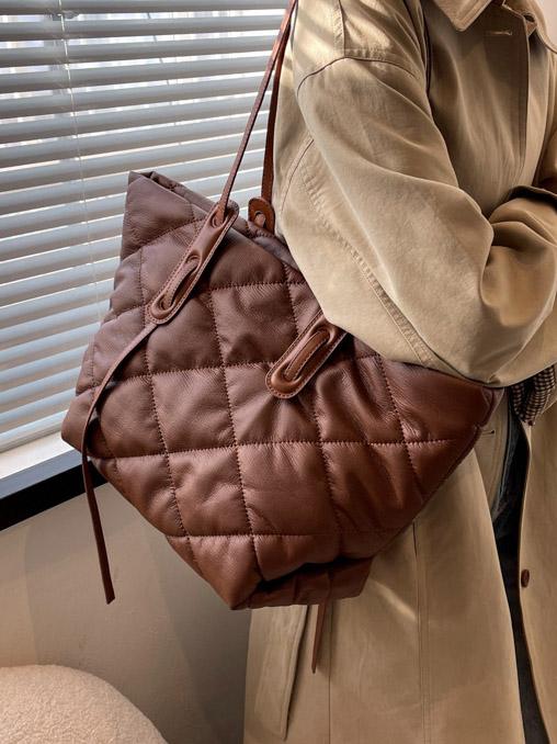 Queen Quilted Bag