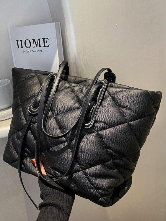 Queen Quilted Bag