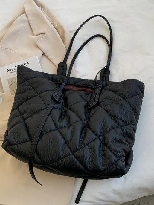 Queen Quilted Bag