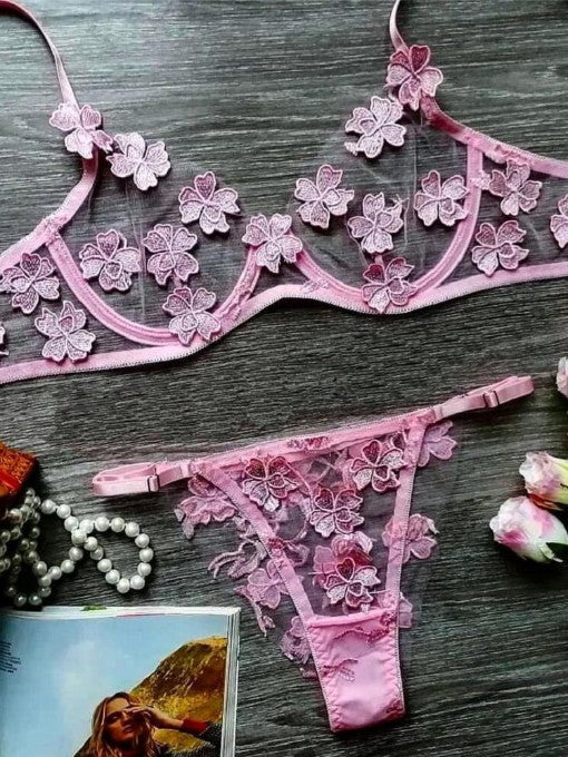Delia Lingerie Set