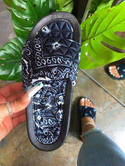 Bandana Slides